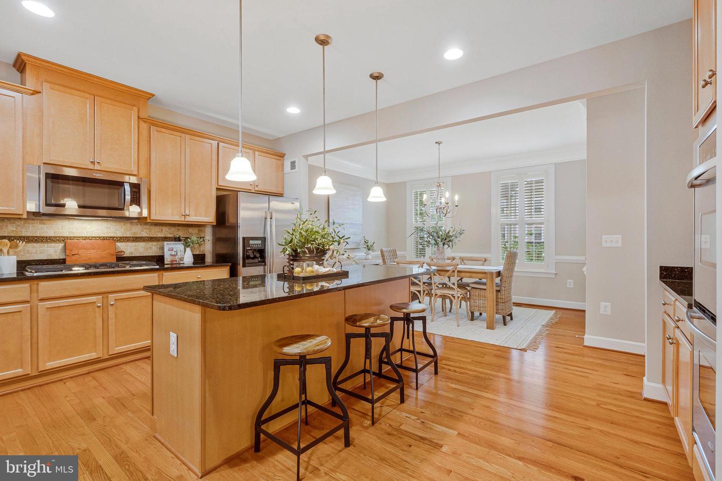 109 ANTHEM AVE, HERNDON, Virginia 20170, 3 Bedrooms Bedrooms, ,2 BathroomsBathrooms,Residential,For sale,109 ANTHEM AVE,VAFX2239574 MLS # VAFX2239574