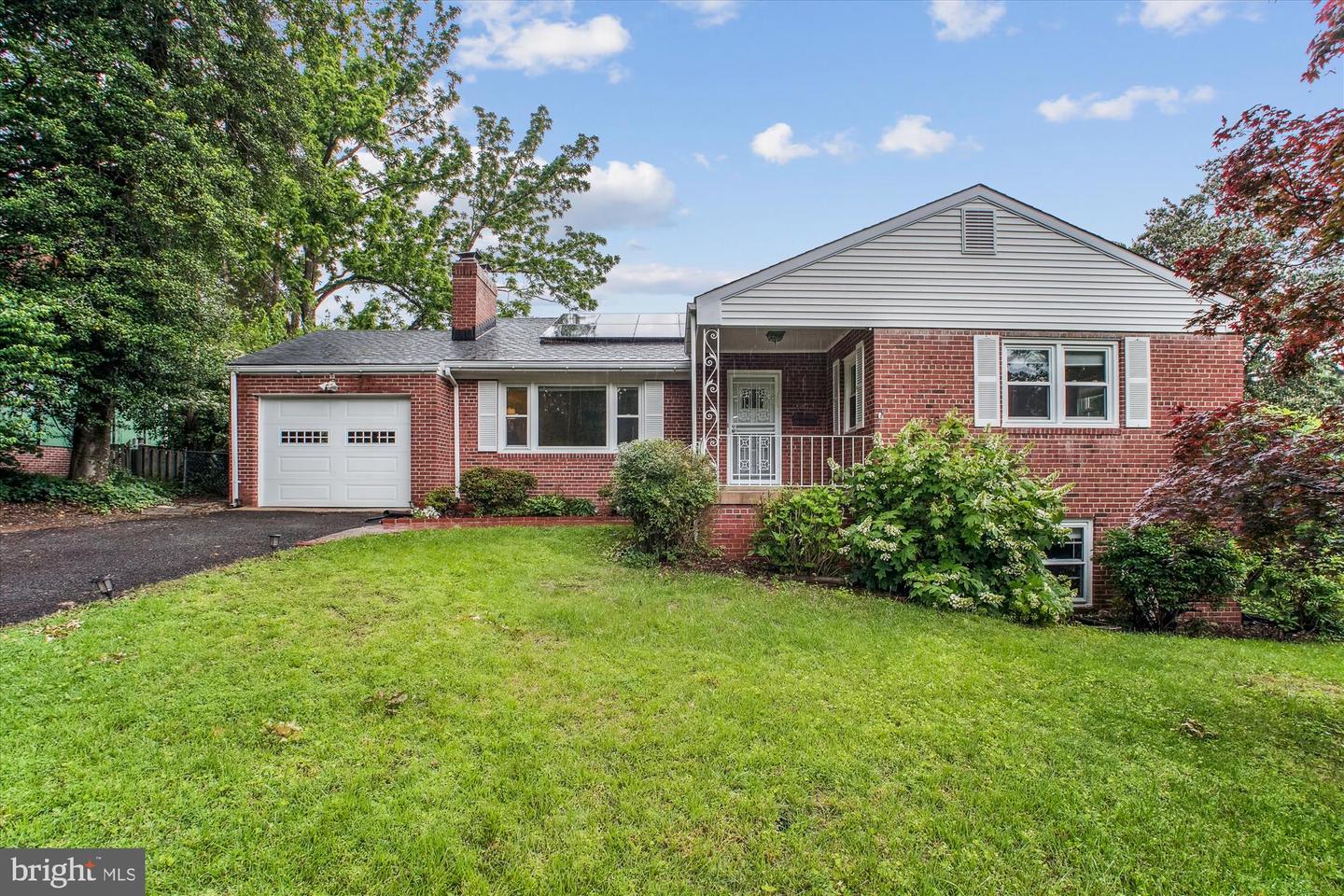 6448 EPPARD ST, FALLS CHURCH, Virginia 22042, 4 Bedrooms Bedrooms, ,3 BathroomsBathrooms,Residential,For sale,6448 EPPARD ST,VAFX2239746 MLS # VAFX2239746