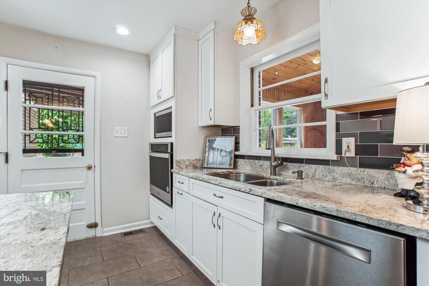 6448 EPPARD ST, FALLS CHURCH, Virginia 22042, 4 Bedrooms Bedrooms, ,3 BathroomsBathrooms,Residential,For sale,6448 EPPARD ST,VAFX2239746 MLS # VAFX2239746