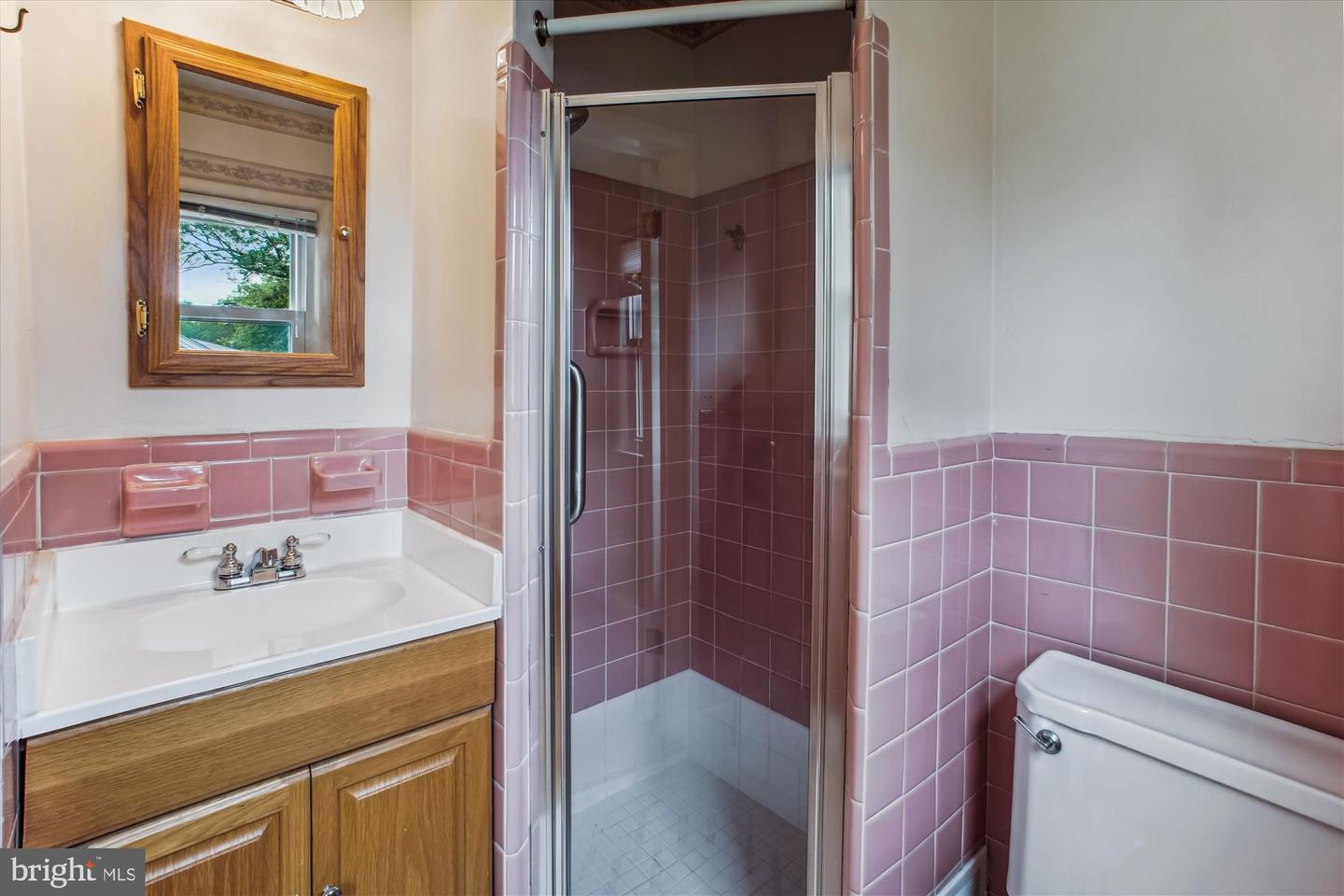6448 EPPARD ST, FALLS CHURCH, Virginia 22042, 4 Bedrooms Bedrooms, ,3 BathroomsBathrooms,Residential,For sale,6448 EPPARD ST,VAFX2239746 MLS # VAFX2239746