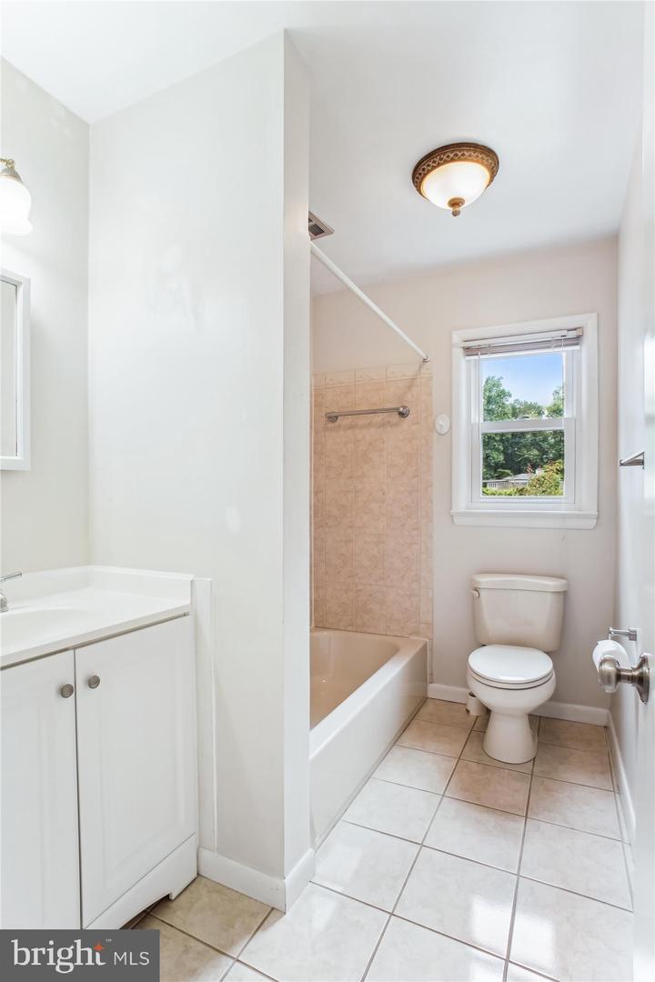 6448 EPPARD ST, FALLS CHURCH, Virginia 22042, 4 Bedrooms Bedrooms, ,3 BathroomsBathrooms,Residential,For sale,6448 EPPARD ST,VAFX2239746 MLS # VAFX2239746