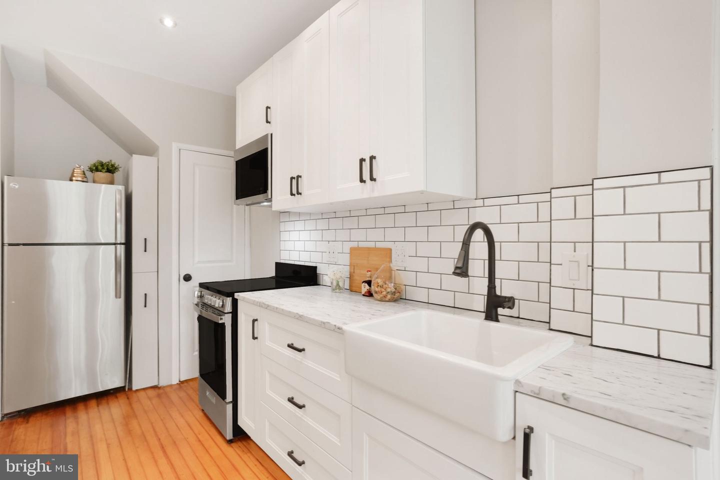 2420 2ND ST NE, WASHINGTON, District Of Columbia 20002, 2 Bedrooms Bedrooms, ,1 BathroomBathrooms,Residential,For sale,2420 2ND ST NE,DCDC2200228 MLS # DCDC2200228
