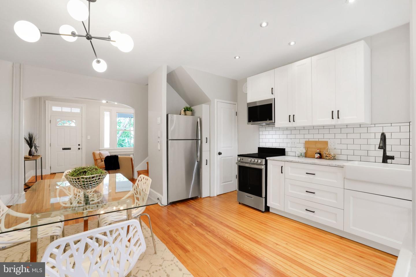 2420 2ND ST NE, WASHINGTON, District Of Columbia 20002, 2 Bedrooms Bedrooms, ,1 BathroomBathrooms,Residential,For sale,2420 2ND ST NE,DCDC2200228 MLS # DCDC2200228