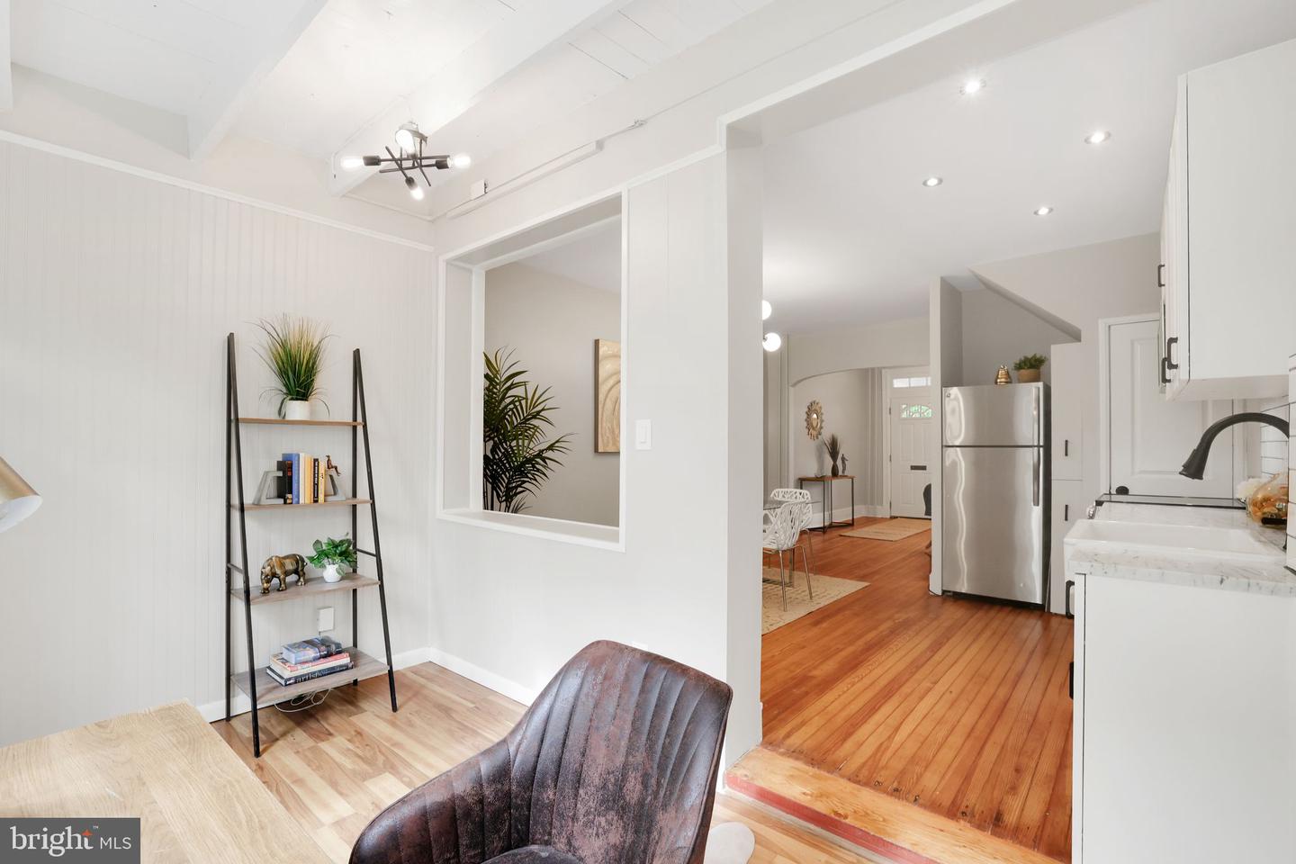 2420 2ND ST NE, WASHINGTON, District Of Columbia 20002, 2 Bedrooms Bedrooms, ,1 BathroomBathrooms,Residential,For sale,2420 2ND ST NE,DCDC2200228 MLS # DCDC2200228