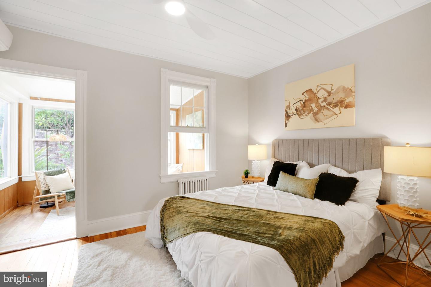 2420 2ND ST NE, WASHINGTON, District Of Columbia 20002, 2 Bedrooms Bedrooms, ,1 BathroomBathrooms,Residential,For sale,2420 2ND ST NE,DCDC2200228 MLS # DCDC2200228