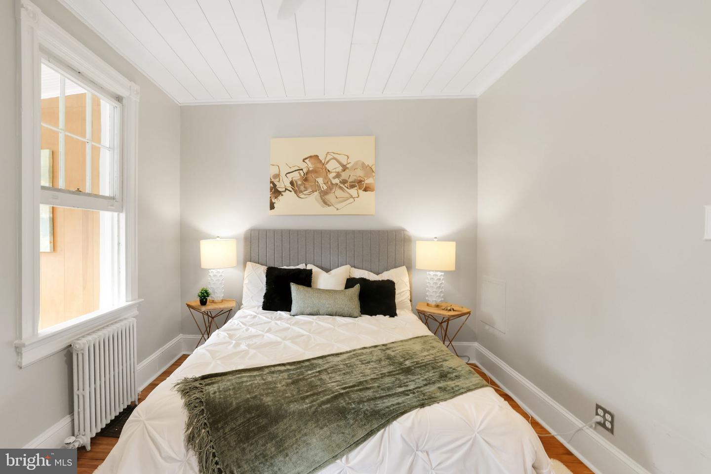 2420 2ND ST NE, WASHINGTON, District Of Columbia 20002, 2 Bedrooms Bedrooms, ,1 BathroomBathrooms,Residential,For sale,2420 2ND ST NE,DCDC2200228 MLS # DCDC2200228