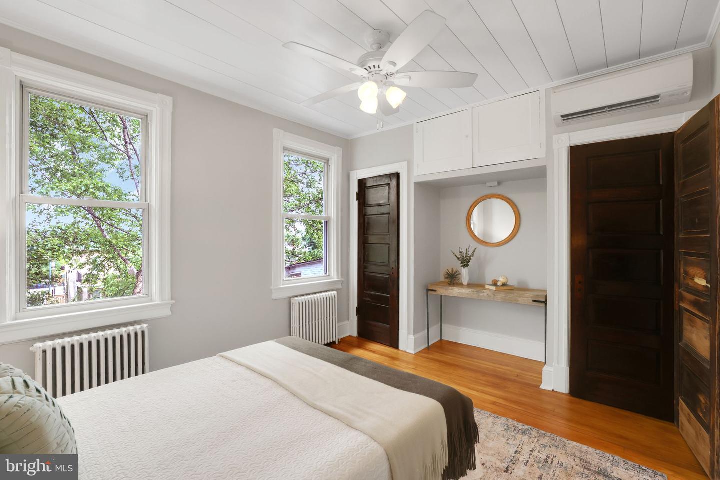 2420 2ND ST NE, WASHINGTON, District Of Columbia 20002, 2 Bedrooms Bedrooms, ,1 BathroomBathrooms,Residential,For sale,2420 2ND ST NE,DCDC2200228 MLS # DCDC2200228