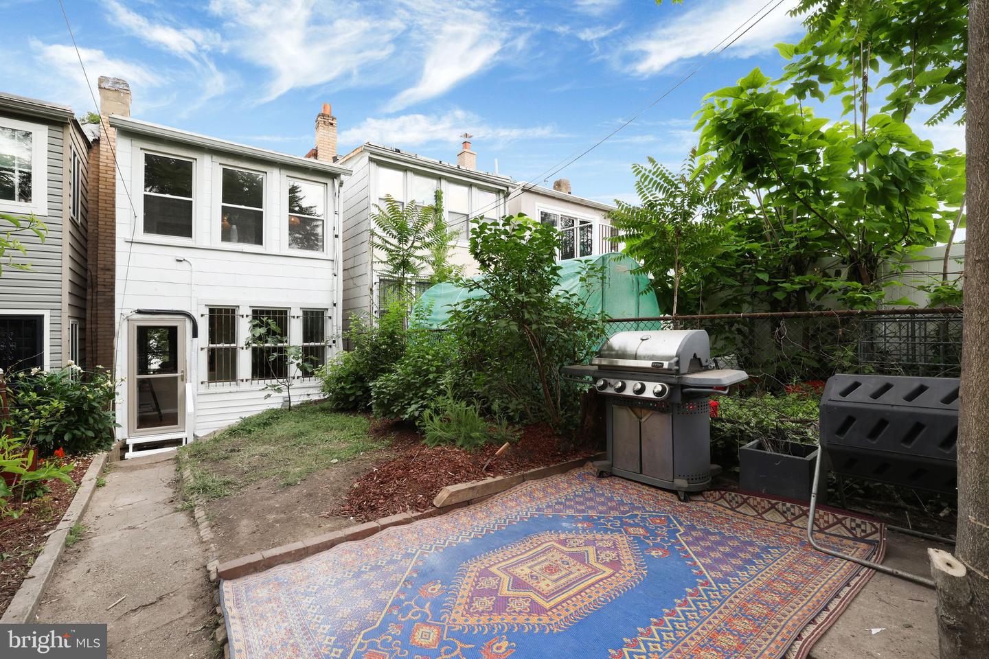 2420 2ND ST NE, WASHINGTON, District Of Columbia 20002, 2 Bedrooms Bedrooms, ,1 BathroomBathrooms,Residential,For sale,2420 2ND ST NE,DCDC2200228 MLS # DCDC2200228