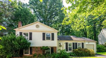 1551 POWELLS TAVERN PL, HERNDON, Virginia 20170, 3 Bedrooms Bedrooms, ,1 BathroomBathrooms,Residential,For sale,1551 POWELLS TAVERN PL,VAFX2240342 MLS # VAFX2240342
