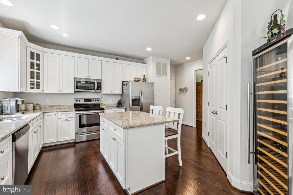 435 POTOMAC RUN RD, FREDERICKSBURG, Virginia 22405, 4 Bedrooms Bedrooms, ,3 BathroomsBathrooms,Residential,For sale,435 POTOMAC RUN RD,VAST2038760 MLS # VAST2038760