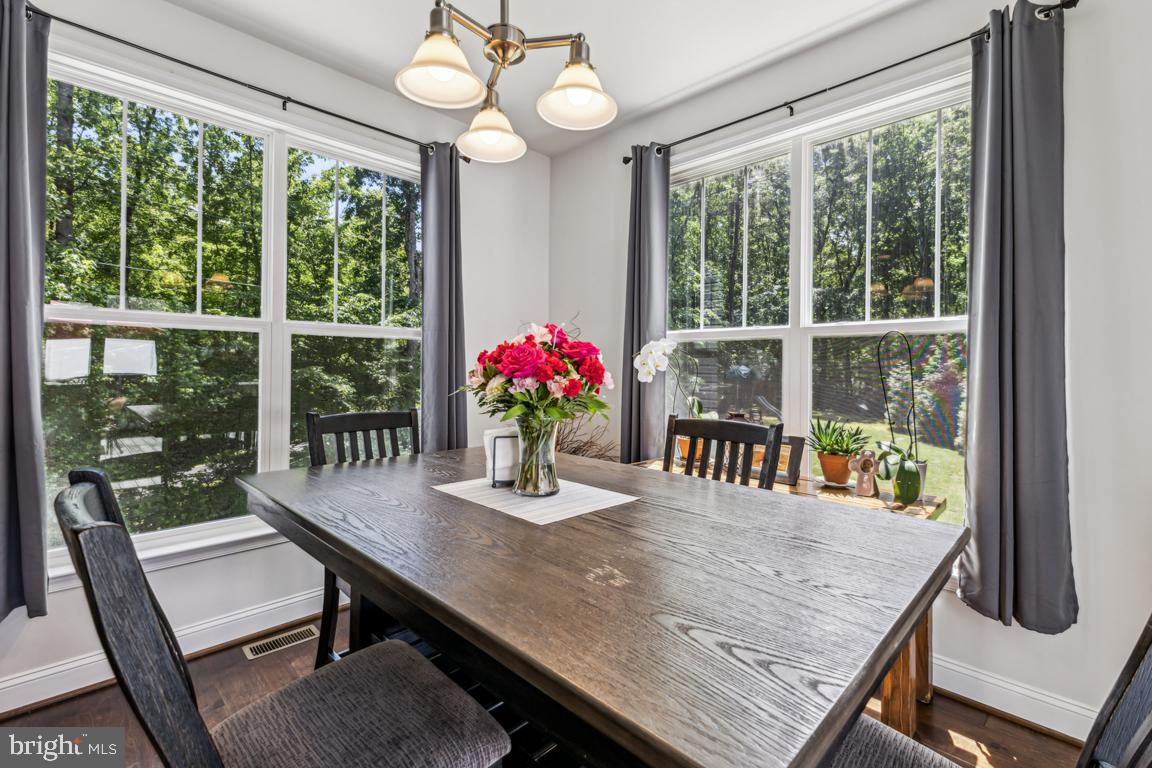 435 POTOMAC RUN RD, FREDERICKSBURG, Virginia 22405, 4 Bedrooms Bedrooms, ,3 BathroomsBathrooms,Residential,For sale,435 POTOMAC RUN RD,VAST2038760 MLS # VAST2038760