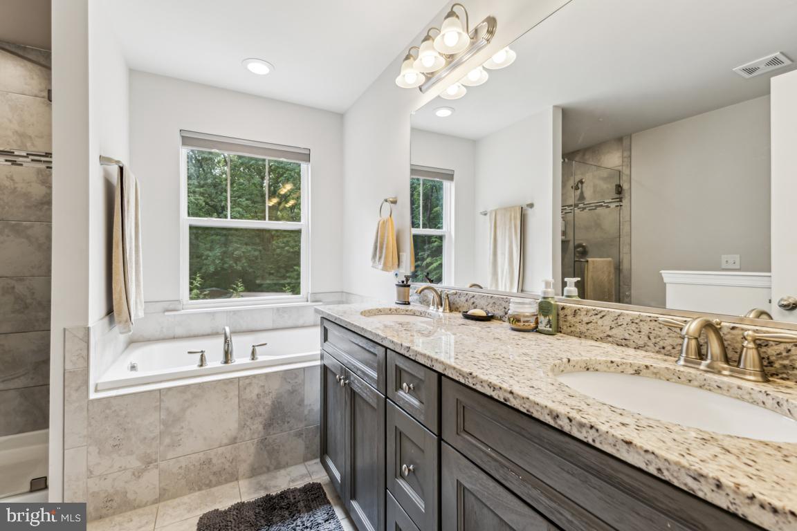 435 POTOMAC RUN RD, FREDERICKSBURG, Virginia 22405, 4 Bedrooms Bedrooms, ,3 BathroomsBathrooms,Residential,For sale,435 POTOMAC RUN RD,VAST2038760 MLS # VAST2038760