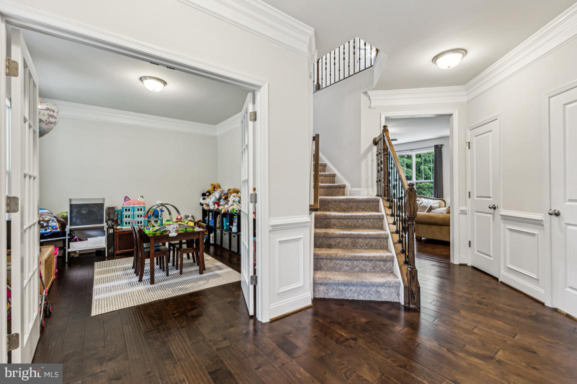 435 POTOMAC RUN RD, FREDERICKSBURG, Virginia 22405, 4 Bedrooms Bedrooms, ,3 BathroomsBathrooms,Residential,For sale,435 POTOMAC RUN RD,VAST2038760 MLS # VAST2038760