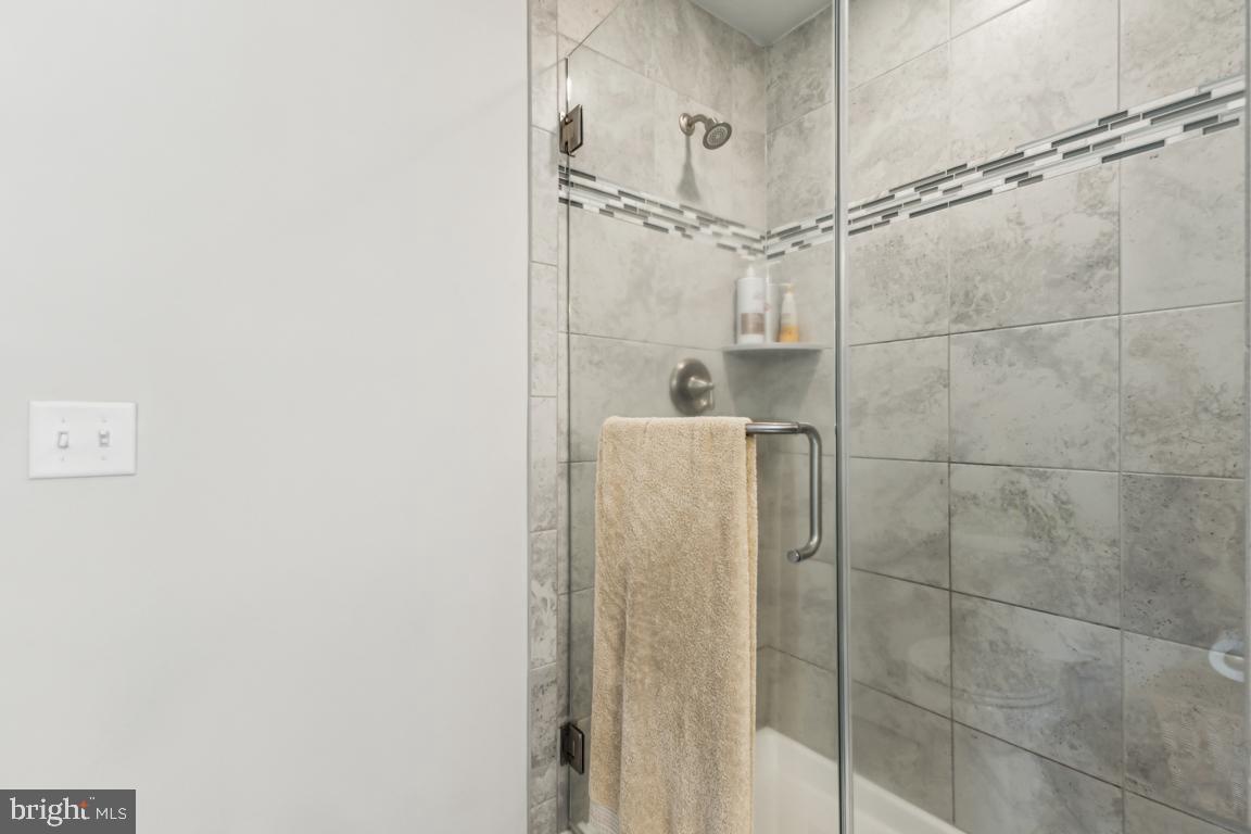 435 POTOMAC RUN RD, FREDERICKSBURG, Virginia 22405, 4 Bedrooms Bedrooms, ,3 BathroomsBathrooms,Residential,For sale,435 POTOMAC RUN RD,VAST2038760 MLS # VAST2038760