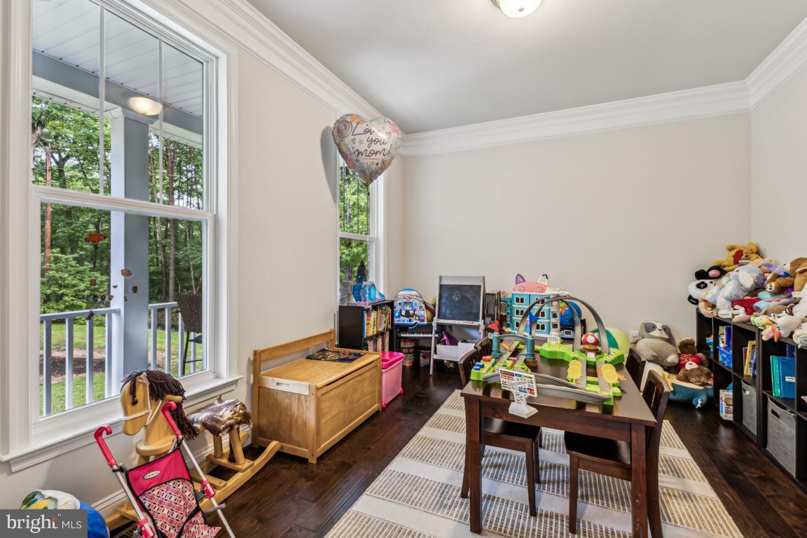 435 POTOMAC RUN RD, FREDERICKSBURG, Virginia 22405, 4 Bedrooms Bedrooms, ,3 BathroomsBathrooms,Residential,For sale,435 POTOMAC RUN RD,VAST2038760 MLS # VAST2038760