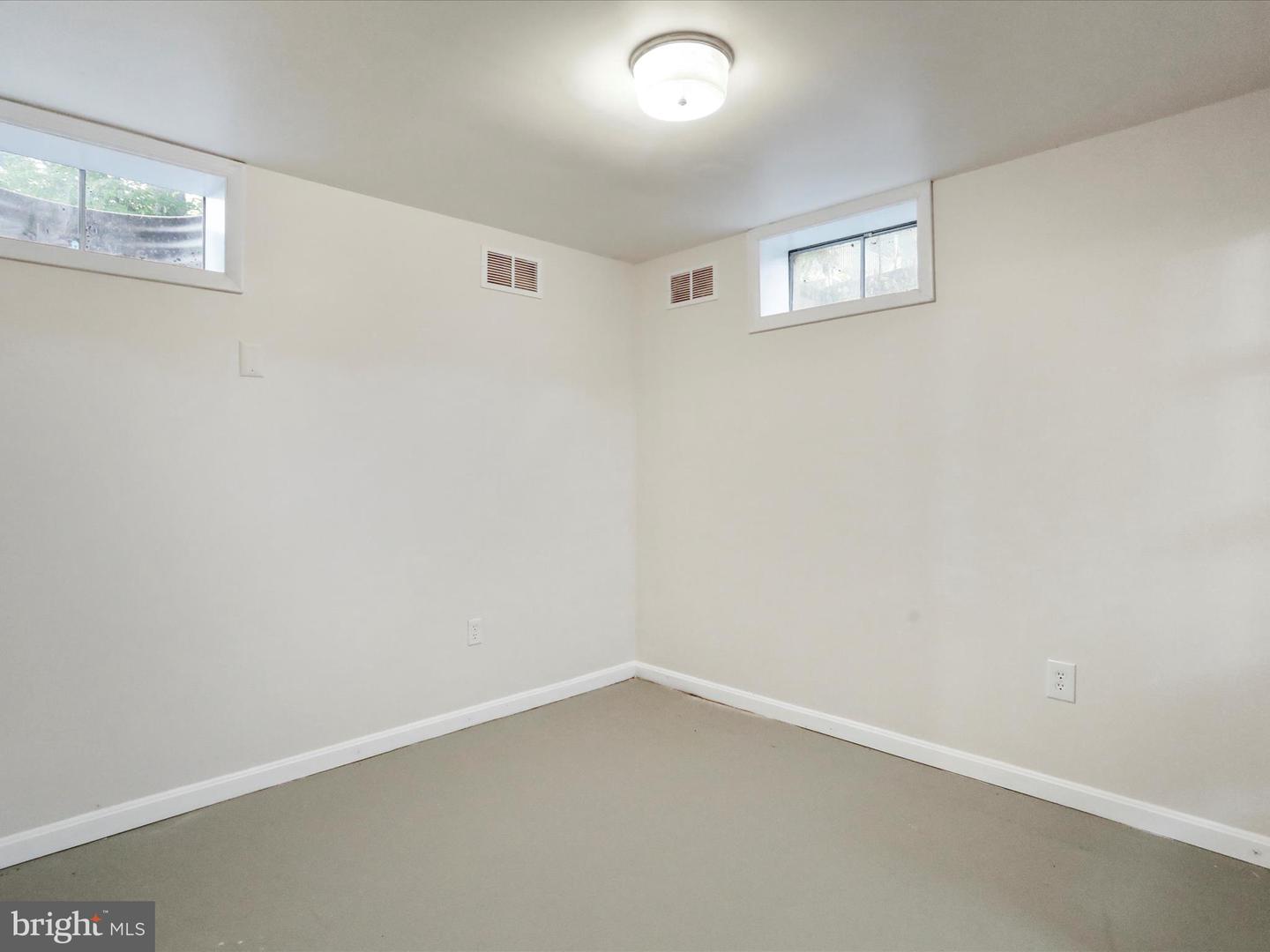 233 MOLDEN DR, WINCHESTER, Virginia 22601, 3 Bedrooms Bedrooms, ,1 BathroomBathrooms,Residential,For sale,233 MOLDEN DR,VAWI2007672 MLS # VAWI2007672