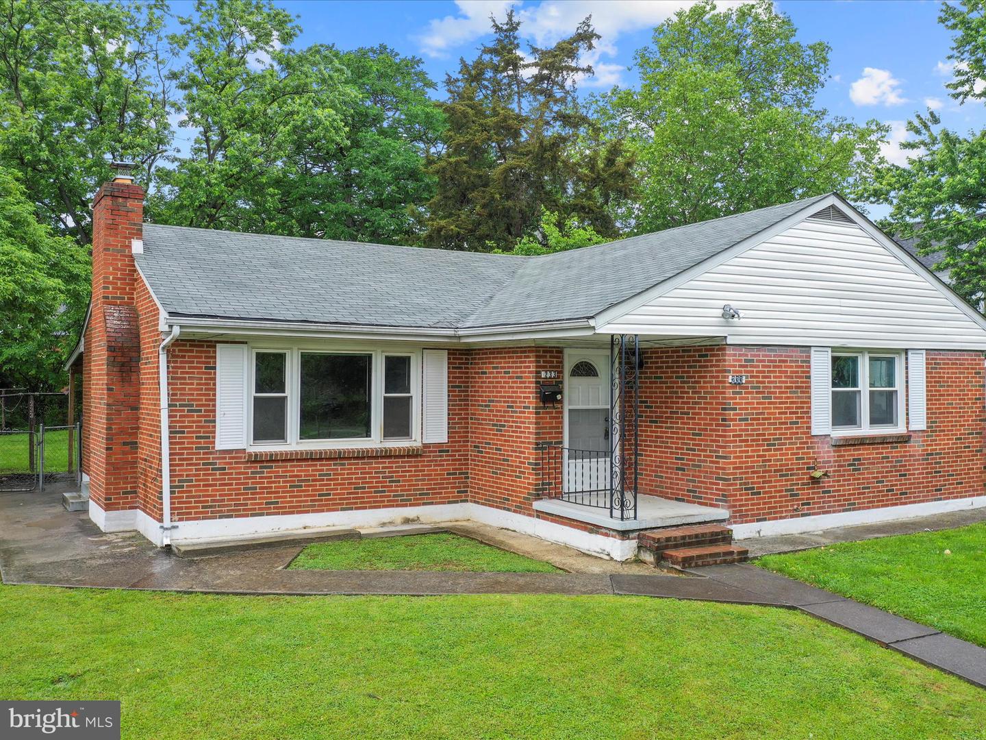 233 MOLDEN DR, WINCHESTER, Virginia 22601, 3 Bedrooms Bedrooms, ,1 BathroomBathrooms,Residential,For sale,233 MOLDEN DR,VAWI2007672 MLS # VAWI2007672
