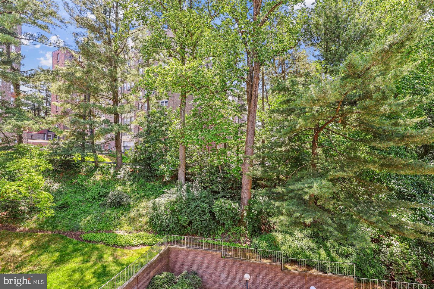 4100 CATHEDRAL AVE NW #818, WASHINGTON, District Of Columbia 20016, 3 Bedrooms Bedrooms, ,2 BathroomsBathrooms,Residential,For sale,4100 CATHEDRAL AVE NW #818,DCDC2200380 MLS # DCDC2200380