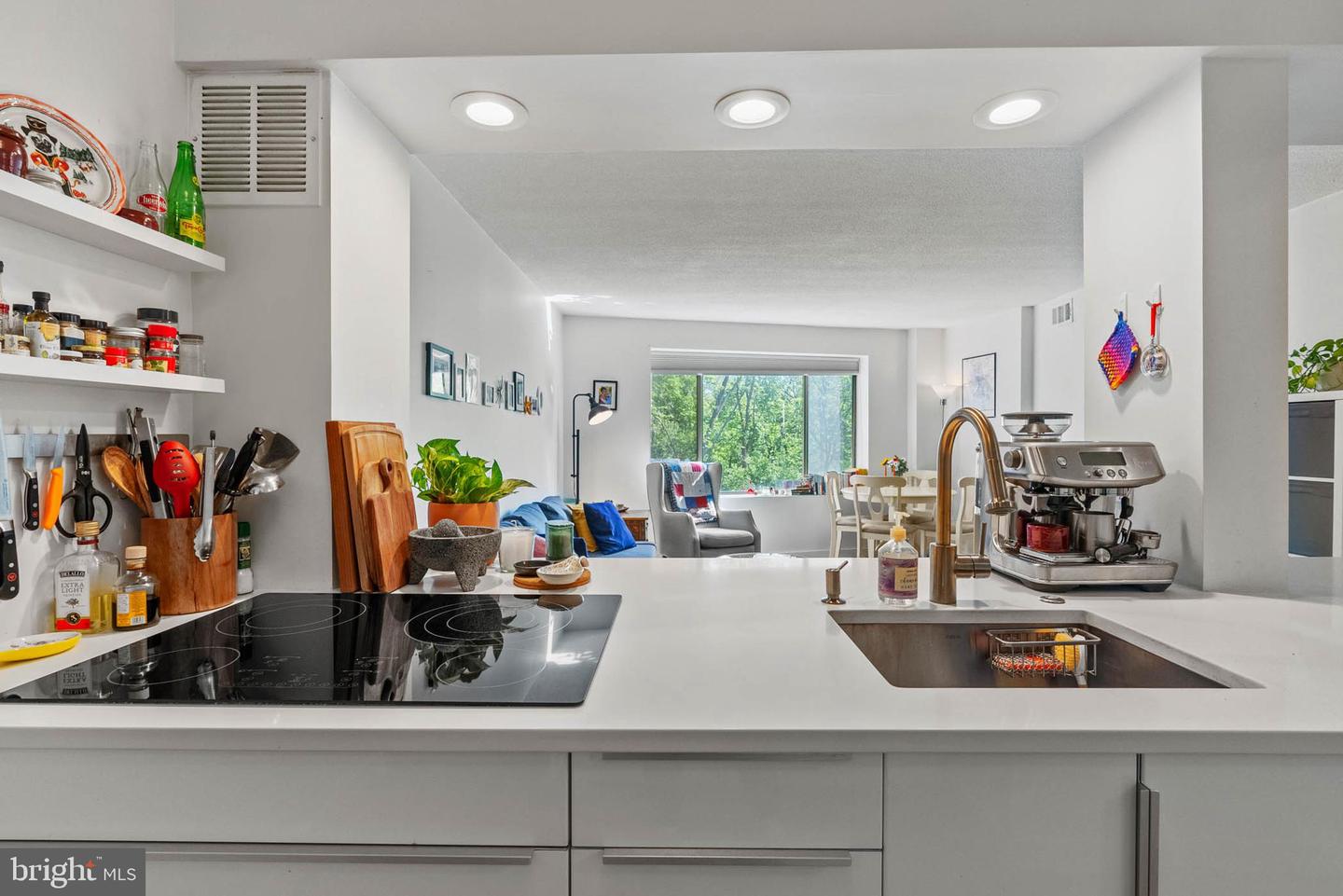 2141 WISCONSIN AVE NW #103, WASHINGTON, District Of Columbia 20007, 1 Bedroom Bedrooms, ,1 BathroomBathrooms,Residential,For sale,2141 WISCONSIN AVE NW #103,DCDC2200384 MLS # DCDC2200384