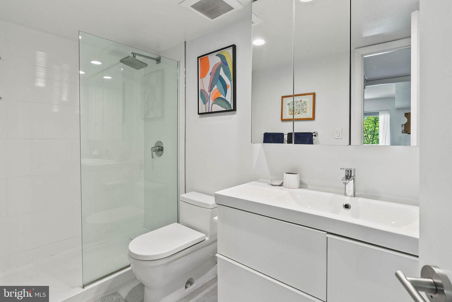 2141 WISCONSIN AVE NW #103, WASHINGTON, District Of Columbia 20007, 1 Bedroom Bedrooms, ,1 BathroomBathrooms,Residential,For sale,2141 WISCONSIN AVE NW #103,DCDC2200384 MLS # DCDC2200384