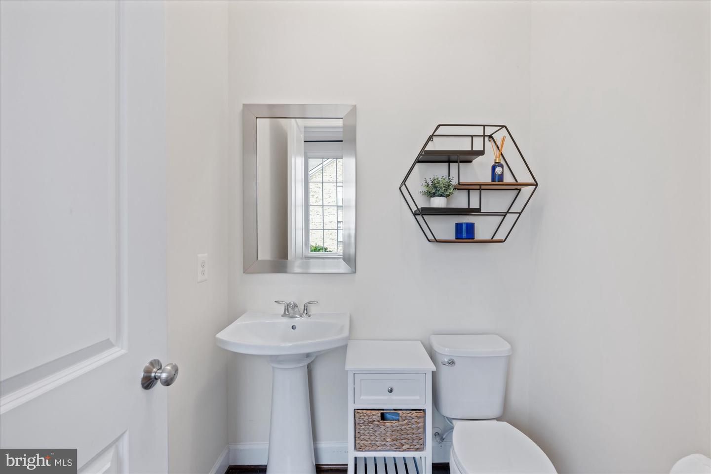 20383 CODMAN DR, ASHBURN, Virginia 20147, 4 Bedrooms Bedrooms, ,3 BathroomsBathrooms,Residential,For sale,20383 CODMAN DR,VALO2096398 MLS # VALO2096398