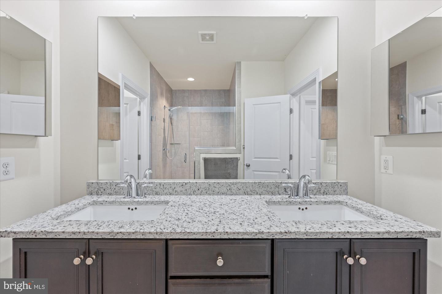 20383 CODMAN DR, ASHBURN, Virginia 20147, 4 Bedrooms Bedrooms, ,3 BathroomsBathrooms,Residential,For sale,20383 CODMAN DR,VALO2096398 MLS # VALO2096398