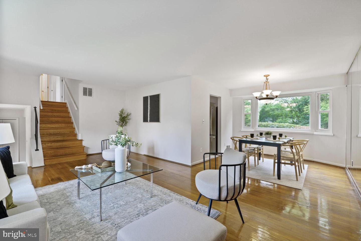 3702 FOREST GROVE DR, ANNANDALE, Virginia 22003, 5 Bedrooms Bedrooms, ,3 BathroomsBathrooms,Residential,For sale,3702 FOREST GROVE DR,VAFX2240920 MLS # VAFX2240920