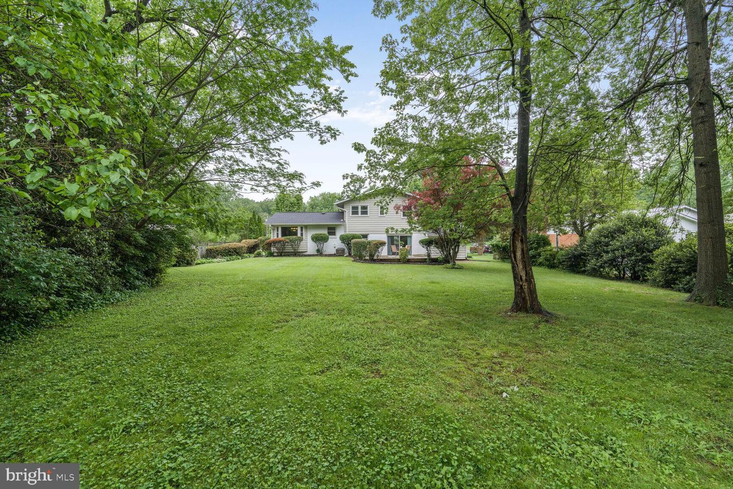 3702 FOREST GROVE DR, ANNANDALE, Virginia 22003, 5 Bedrooms Bedrooms, ,3 BathroomsBathrooms,Residential,For sale,3702 FOREST GROVE DR,VAFX2240920 MLS # VAFX2240920