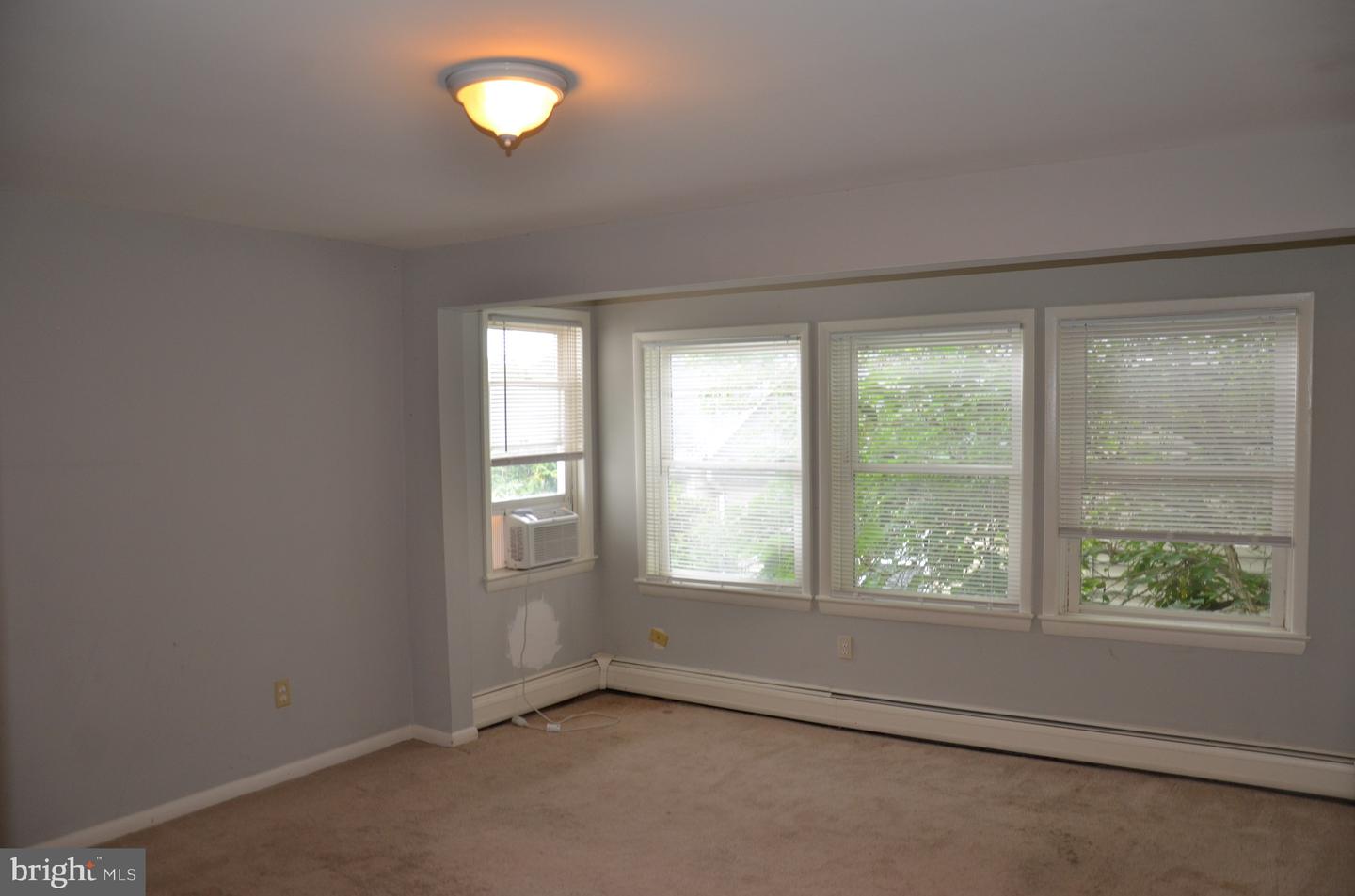 2713 24TH RD S #A & B, ARLINGTON, Virginia 22206, 5 Bedrooms Bedrooms, ,2 BathroomsBathrooms,Residential,For sale,2713 24TH RD S #A & B,VAAR2057526 MLS # VAAR2057526