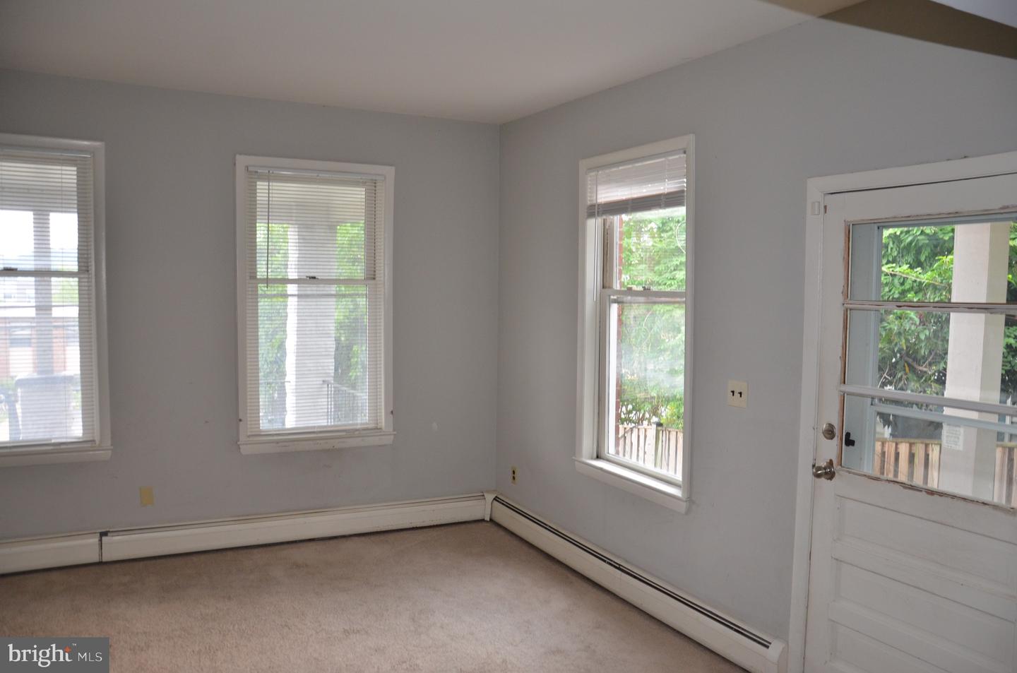 2713 24TH RD S #A & B, ARLINGTON, Virginia 22206, 5 Bedrooms Bedrooms, ,2 BathroomsBathrooms,Residential,For sale,2713 24TH RD S #A & B,VAAR2057526 MLS # VAAR2057526