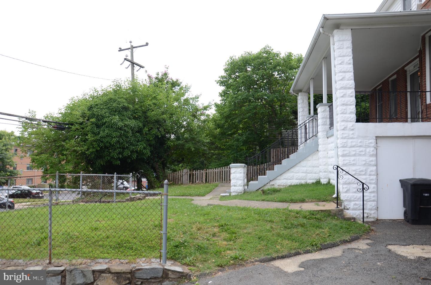 2713 24TH RD S #A & B, ARLINGTON, Virginia 22206, 5 Bedrooms Bedrooms, ,2 BathroomsBathrooms,Residential,For sale,2713 24TH RD S #A & B,VAAR2057526 MLS # VAAR2057526
