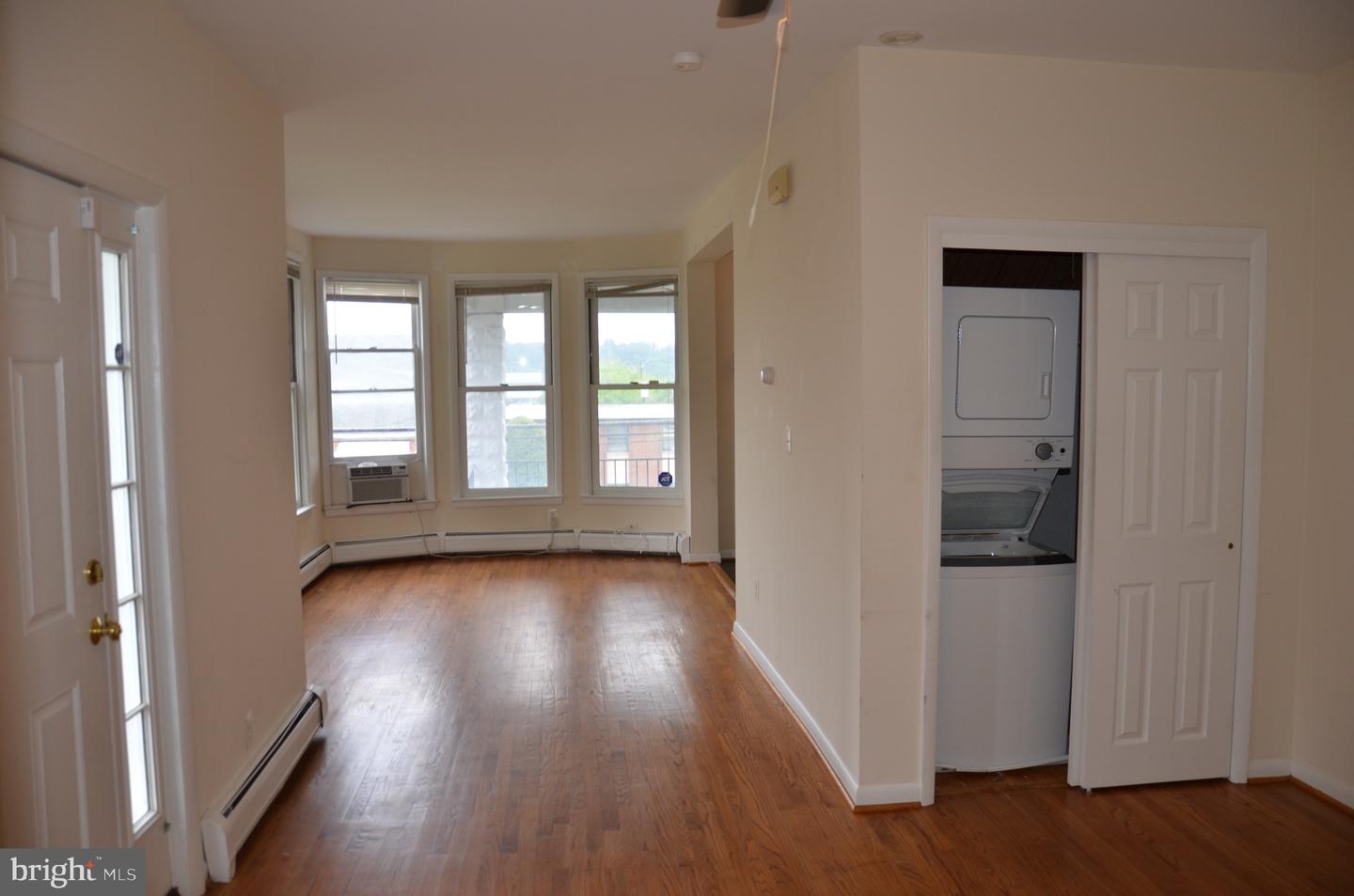 2713 24TH RD S #A & B, ARLINGTON, Virginia 22206, 5 Bedrooms Bedrooms, ,2 BathroomsBathrooms,Residential,For sale,2713 24TH RD S #A & B,VAAR2057526 MLS # VAAR2057526