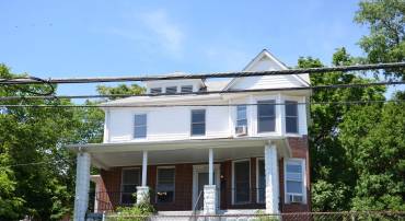 2713 24TH RD S #B, ARLINGTON, Virginia 22206, 5 Bedrooms Bedrooms, ,2 BathroomsBathrooms,Residential,For sale,2713 24TH RD S #B,VAAR2057526 MLS # VAAR2057526