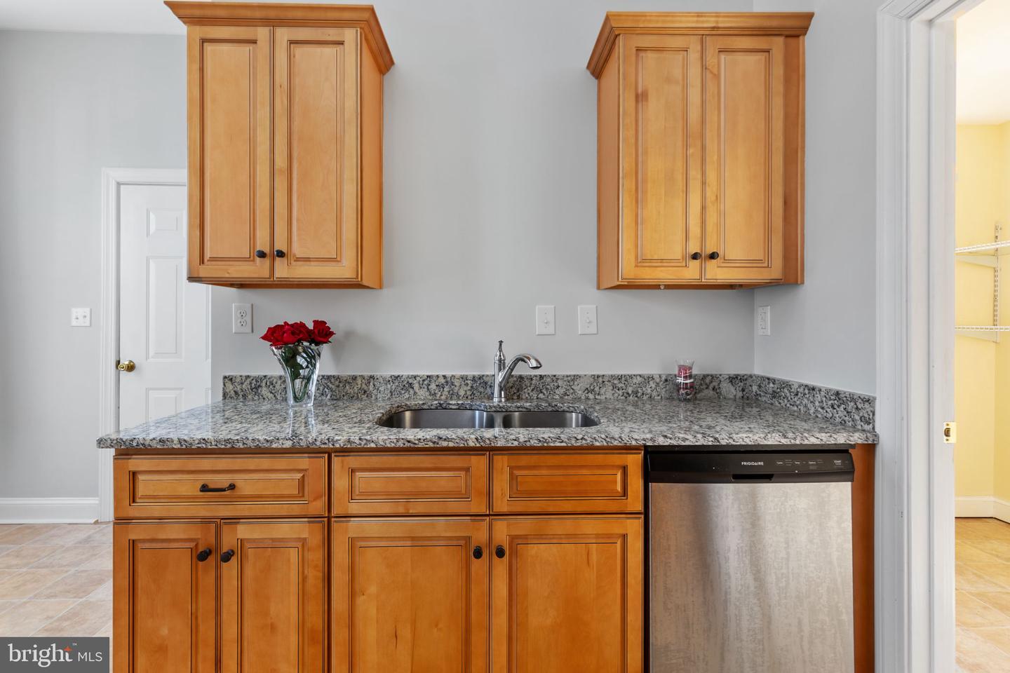 113 W MAIN ST, WAKEFIELD, Virginia 23888, 5 Bedrooms Bedrooms, ,3 BathroomsBathrooms,Residential,For sale,113 W MAIN ST,VASX2000032 MLS # VASX2000032