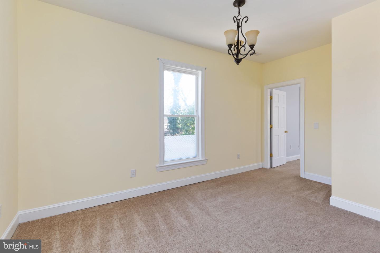 113 W MAIN ST, WAKEFIELD, Virginia 23888, 5 Bedrooms Bedrooms, ,3 BathroomsBathrooms,Residential,For sale,113 W MAIN ST,VASX2000032 MLS # VASX2000032