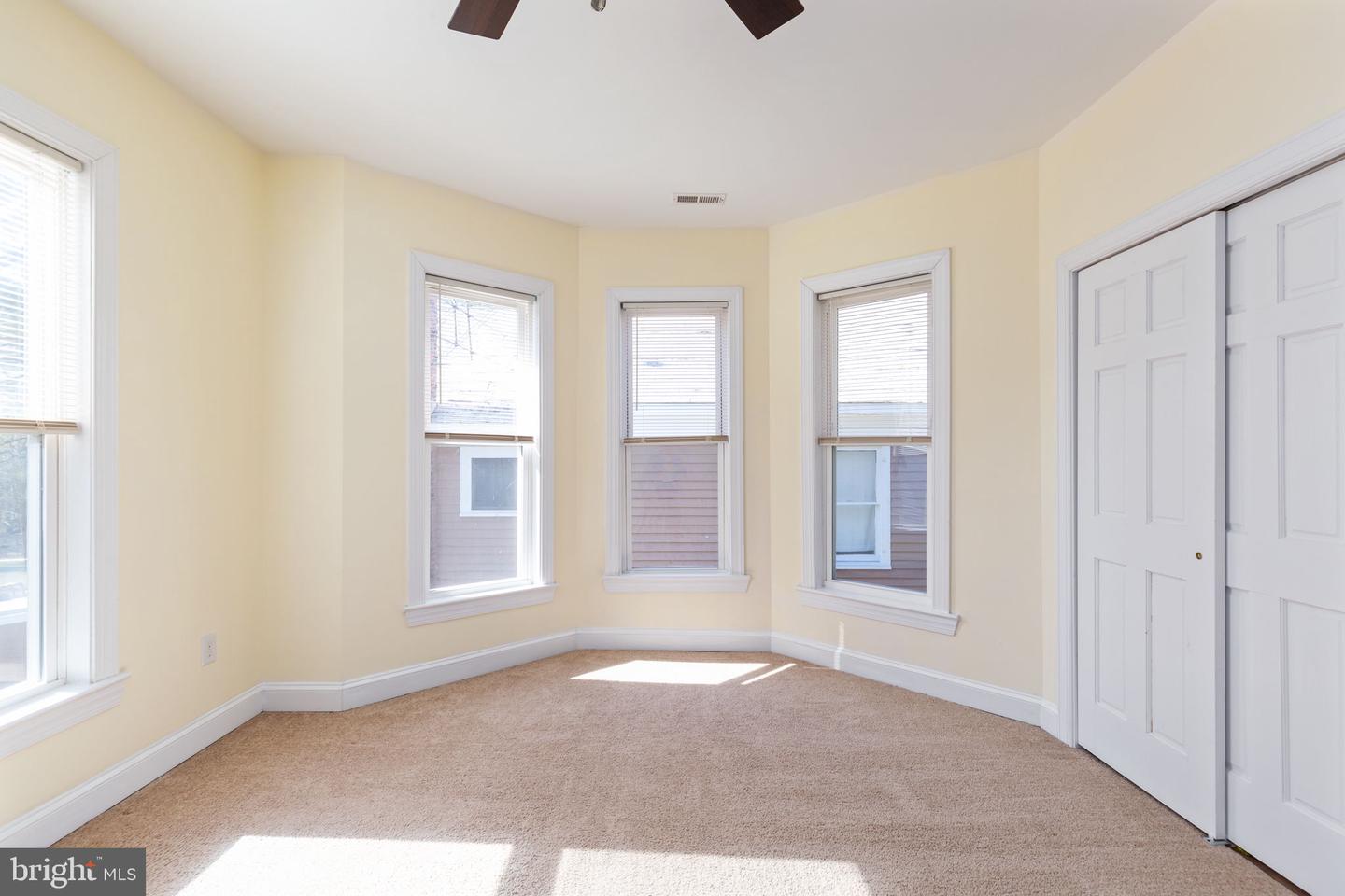 113 W MAIN ST, WAKEFIELD, Virginia 23888, 5 Bedrooms Bedrooms, ,3 BathroomsBathrooms,Residential,For sale,113 W MAIN ST,VASX2000032 MLS # VASX2000032