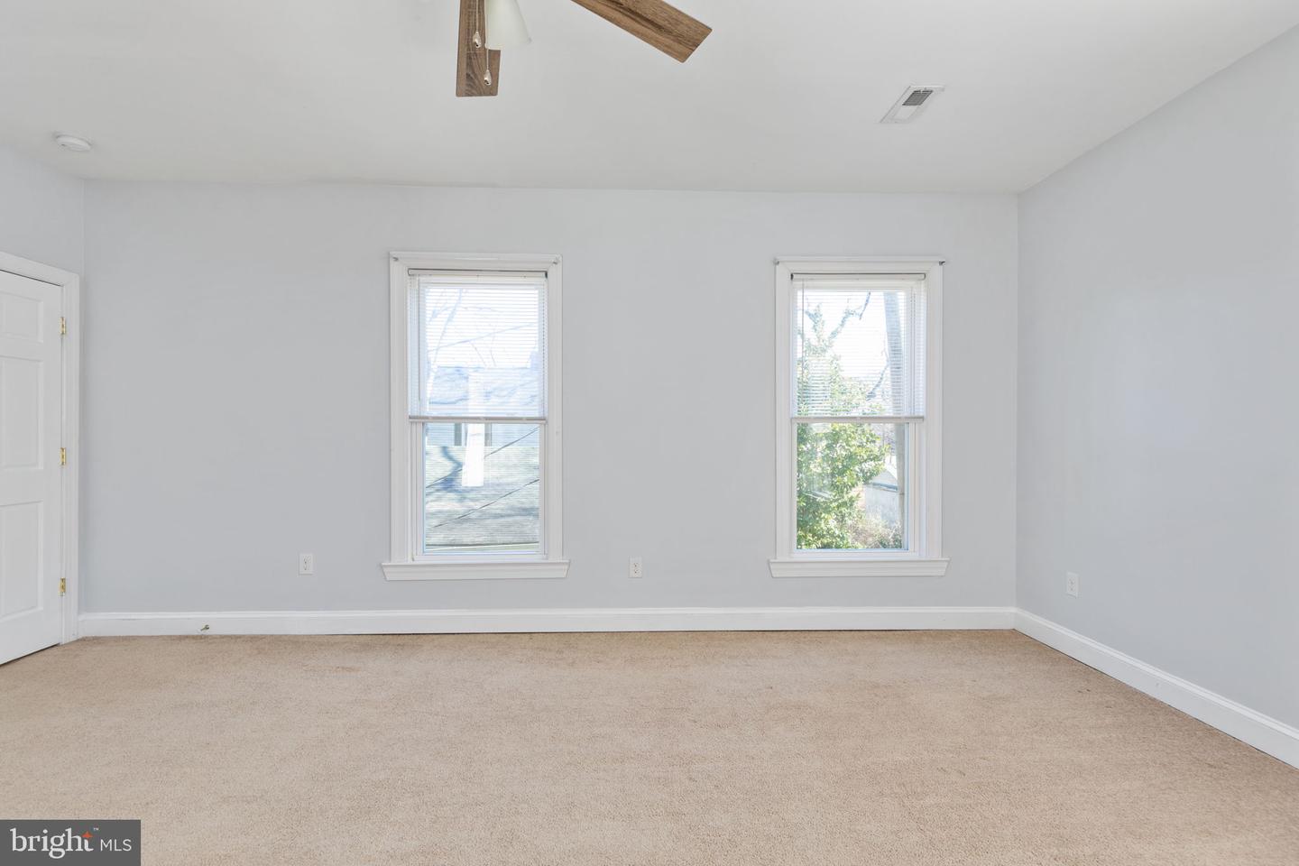 113 W MAIN ST, WAKEFIELD, Virginia 23888, 5 Bedrooms Bedrooms, ,3 BathroomsBathrooms,Residential,For sale,113 W MAIN ST,VASX2000032 MLS # VASX2000032