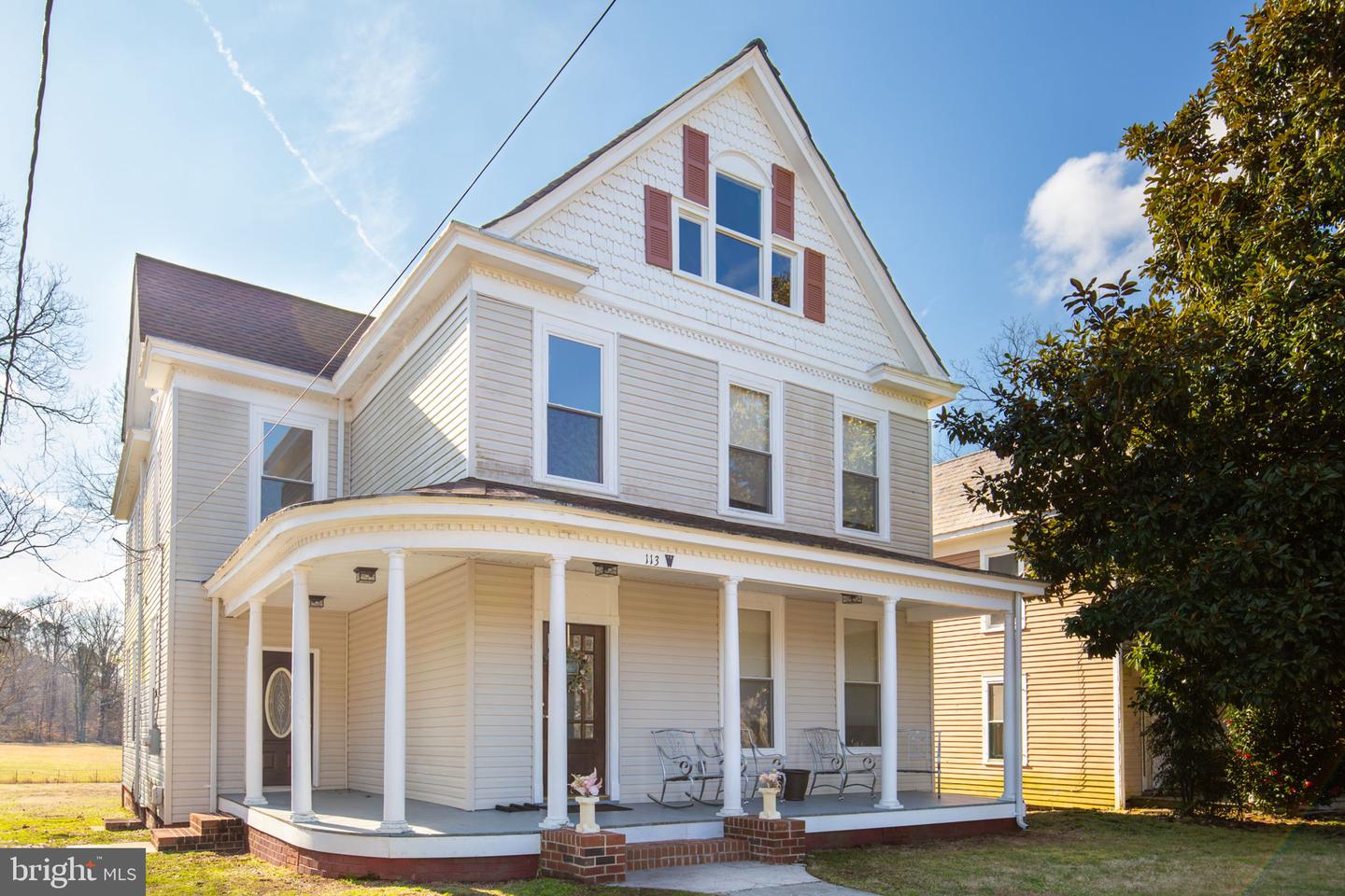 113 W MAIN ST, WAKEFIELD, Virginia 23888, 5 Bedrooms Bedrooms, ,3 BathroomsBathrooms,Residential,For sale,113 W MAIN ST,VASX2000032 MLS # VASX2000032