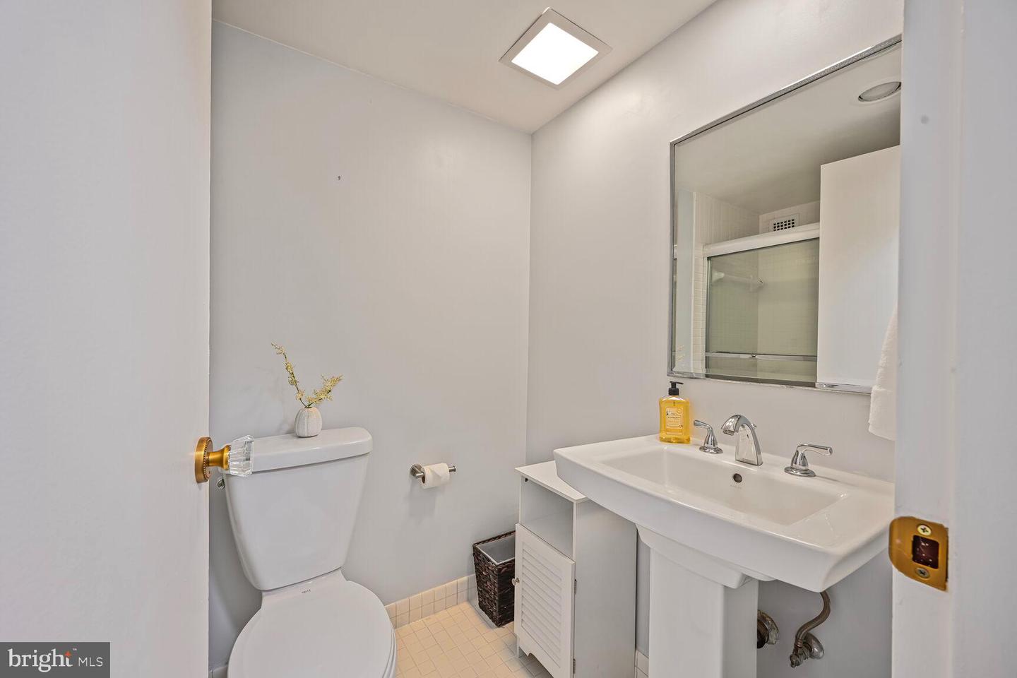2501 CALVERT ST NW #306, WASHINGTON, District Of Columbia 20008, 2 Bedrooms Bedrooms, ,2 BathroomsBathrooms,Residential,For sale,2501 CALVERT ST NW #306,DCDC2201026 MLS # DCDC2201026