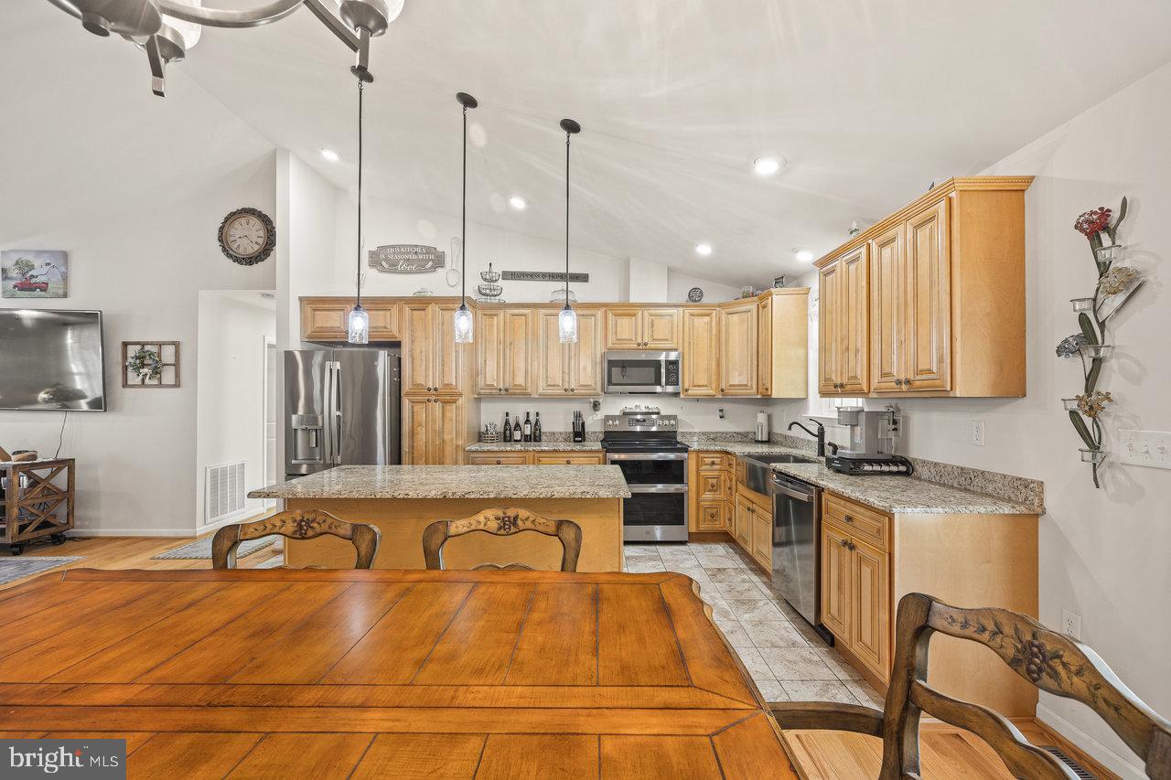 53 ARTHUR LN, LURAY, Virginia 22835, 3 Bedrooms Bedrooms, ,2 BathroomsBathrooms,Residential,For sale,53 ARTHUR LN,VAPA2004920 MLS # VAPA2004920