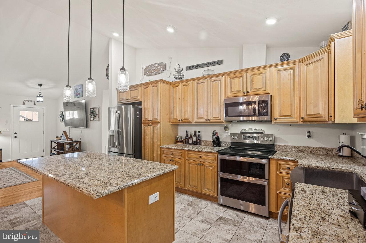 53 ARTHUR LN, LURAY, Virginia 22835, 3 Bedrooms Bedrooms, ,2 BathroomsBathrooms,Residential,For sale,53 ARTHUR LN,VAPA2004920 MLS # VAPA2004920