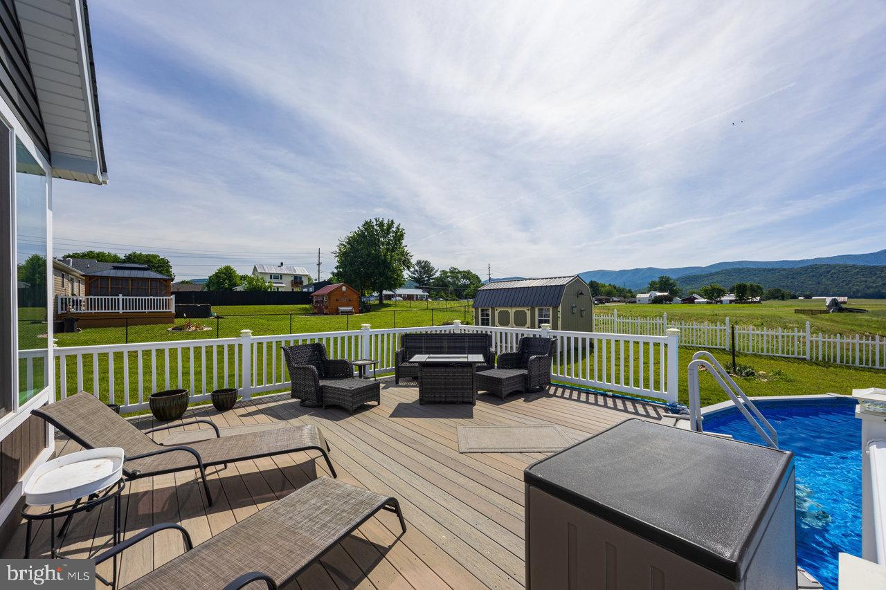 53 ARTHUR LN, LURAY, Virginia 22835, 3 Bedrooms Bedrooms, ,2 BathroomsBathrooms,Residential,For sale,53 ARTHUR LN,VAPA2004920 MLS # VAPA2004920