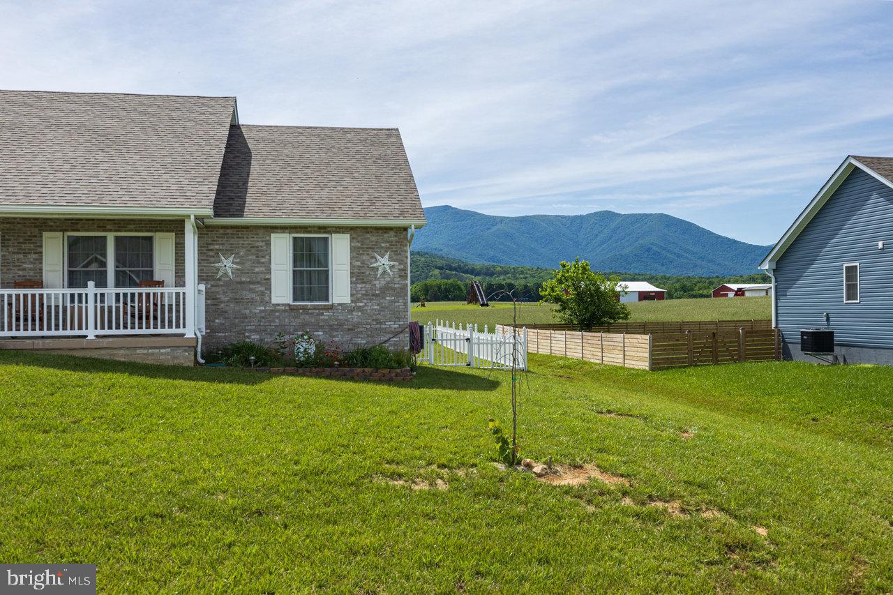 53 ARTHUR LN, LURAY, Virginia 22835, 3 Bedrooms Bedrooms, ,2 BathroomsBathrooms,Residential,For sale,53 ARTHUR LN,VAPA2004920 MLS # VAPA2004920