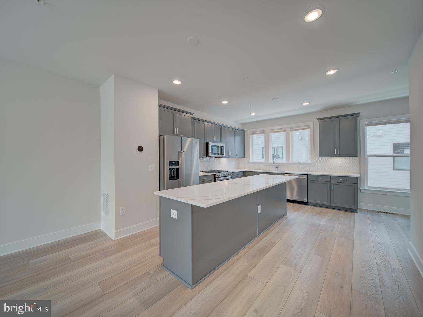 12768 SUNRISE VALLEY DR, RESTON, Virginia 20191, 4 Bedrooms Bedrooms, ,4 BathroomsBathrooms,Residential,For sale,12768 SUNRISE VALLEY DR,VAFX2241932 MLS # VAFX2241932