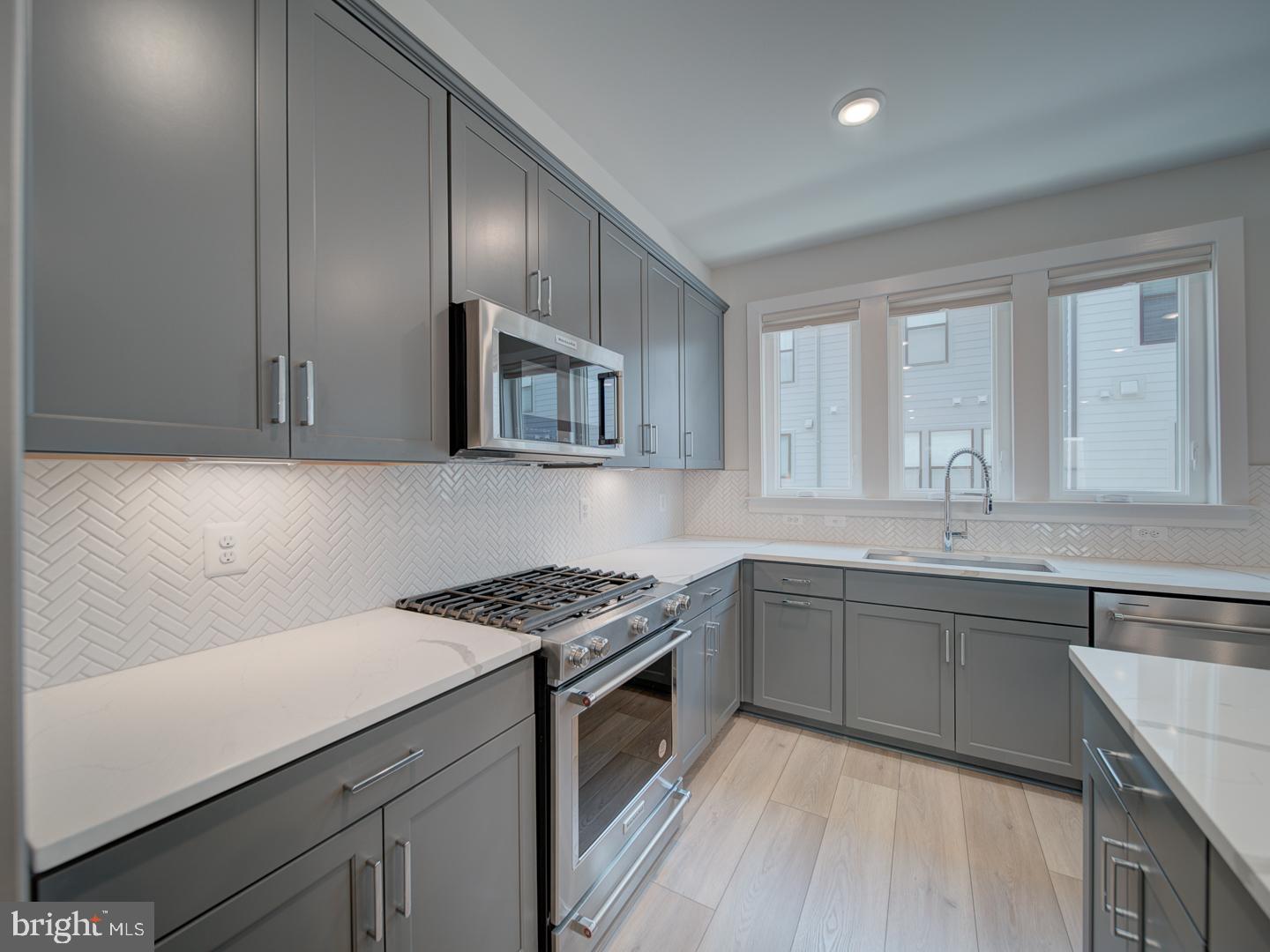 12768 SUNRISE VALLEY DR, RESTON, Virginia 20191, 4 Bedrooms Bedrooms, ,4 BathroomsBathrooms,Residential,For sale,12768 SUNRISE VALLEY DR,VAFX2241932 MLS # VAFX2241932