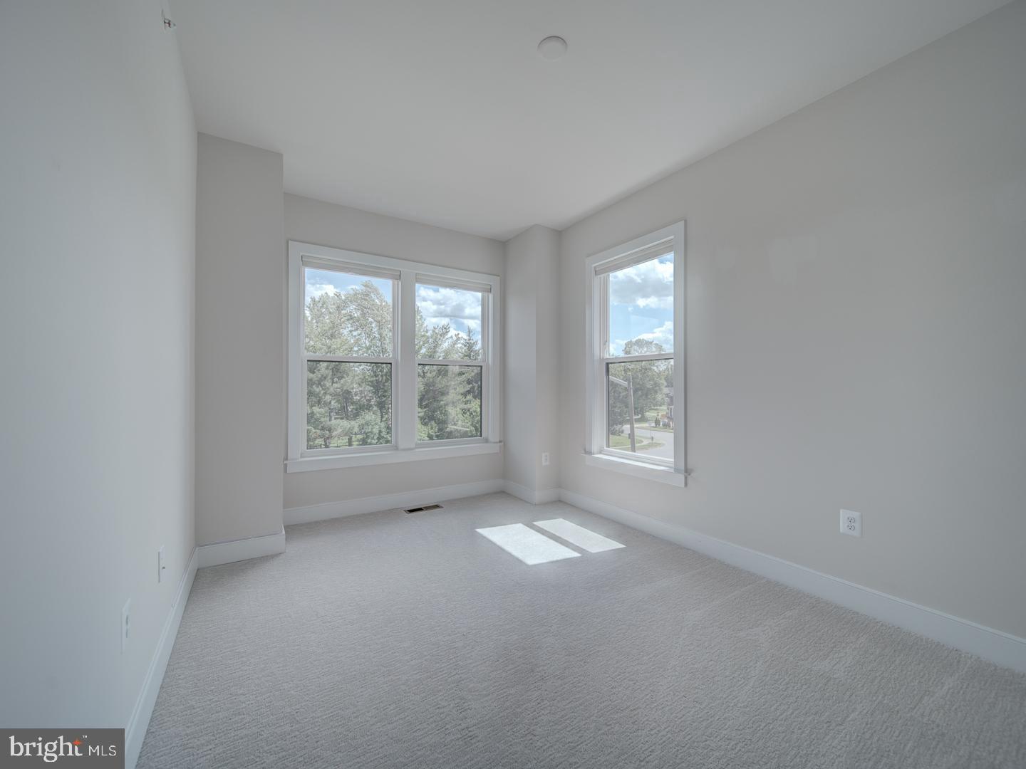 12768 SUNRISE VALLEY DR, RESTON, Virginia 20191, 4 Bedrooms Bedrooms, ,4 BathroomsBathrooms,Residential,For sale,12768 SUNRISE VALLEY DR,VAFX2241932 MLS # VAFX2241932