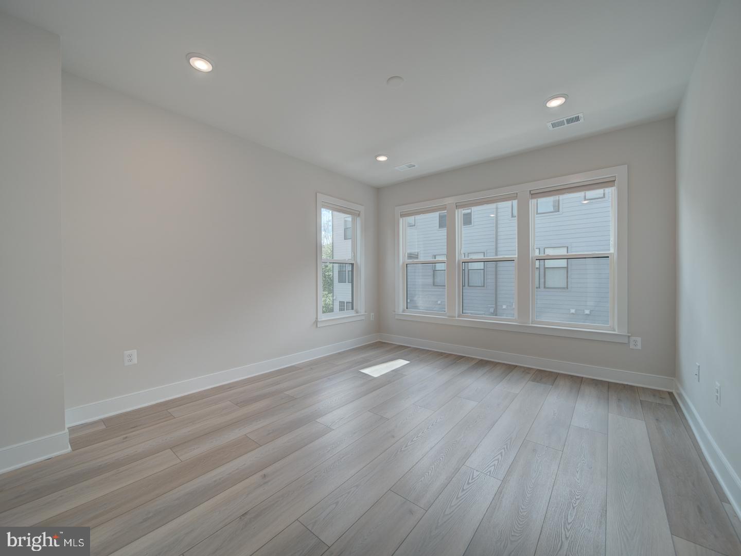 12768 SUNRISE VALLEY DR, RESTON, Virginia 20191, 4 Bedrooms Bedrooms, ,4 BathroomsBathrooms,Residential,For sale,12768 SUNRISE VALLEY DR,VAFX2241932 MLS # VAFX2241932
