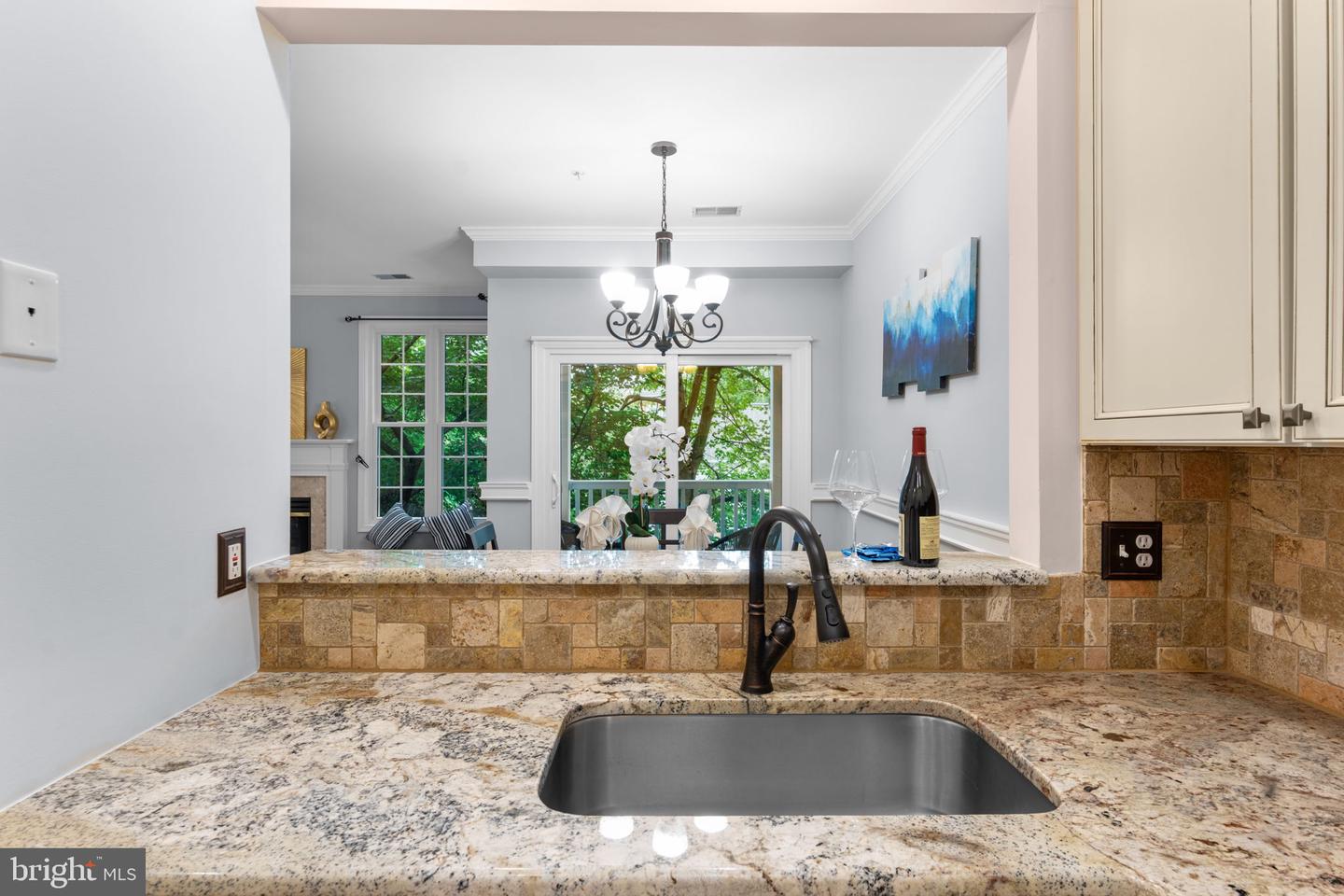 4669 LAWTON WAY #104, ALEXANDRIA, Virginia 22311, 2 Bedrooms Bedrooms, ,2 BathroomsBathrooms,Residential,For sale,4669 LAWTON WAY #104,VAAX2045564 MLS # VAAX2045564