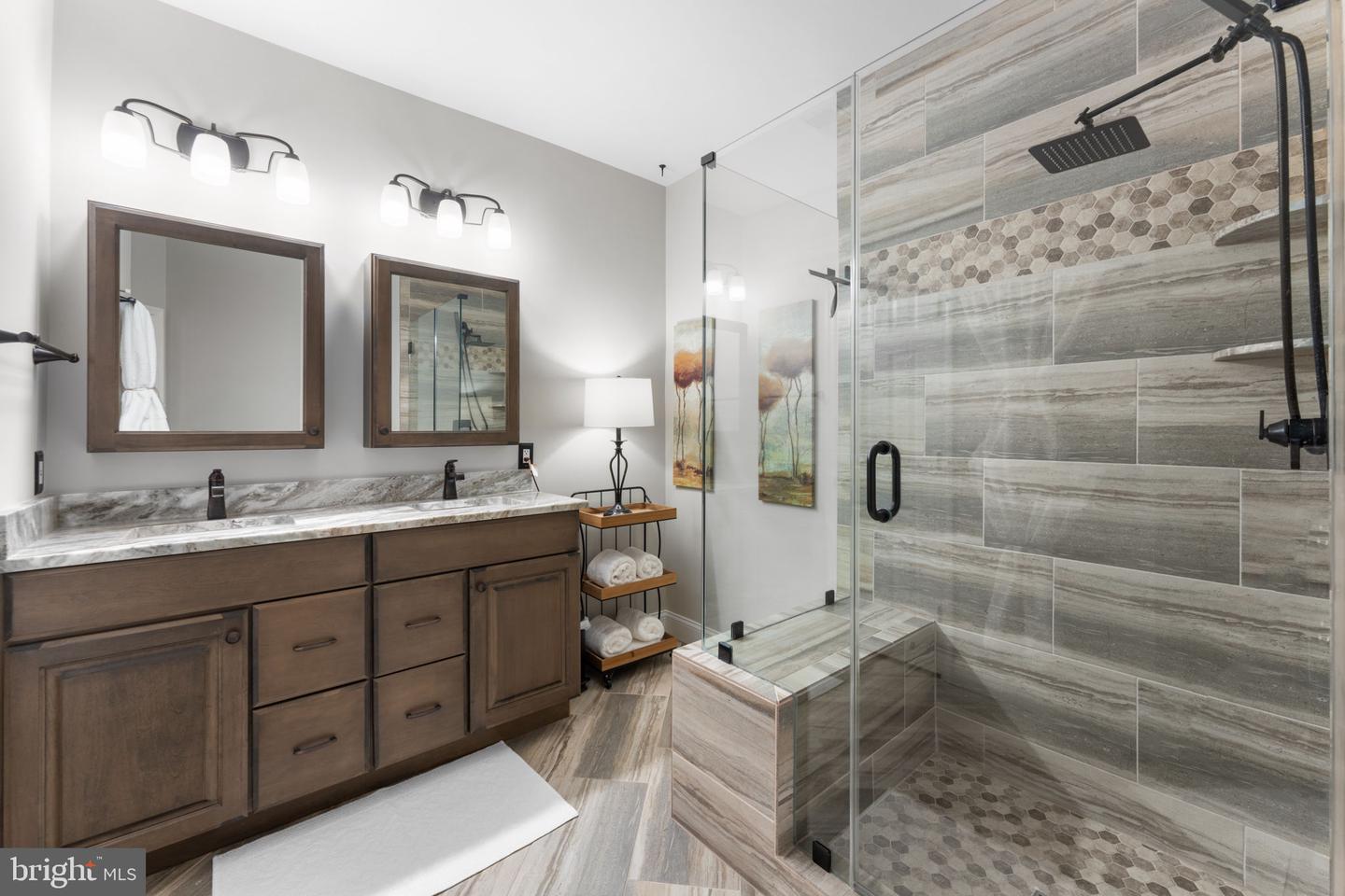 4669 LAWTON WAY #104, ALEXANDRIA, Virginia 22311, 2 Bedrooms Bedrooms, ,2 BathroomsBathrooms,Residential,For sale,4669 LAWTON WAY #104,VAAX2045564 MLS # VAAX2045564
