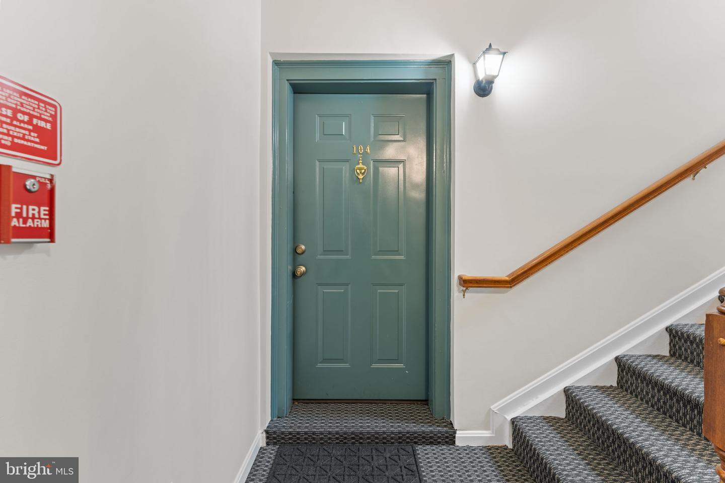 4669 LAWTON WAY #104, ALEXANDRIA, Virginia 22311, 2 Bedrooms Bedrooms, ,2 BathroomsBathrooms,Residential,For sale,4669 LAWTON WAY #104,VAAX2045564 MLS # VAAX2045564